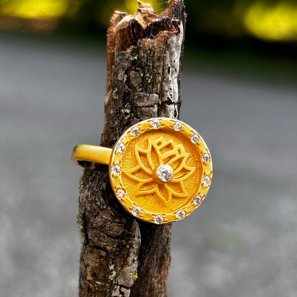 Karma and Luck- Lotus Ring, Adjustable, gold plating over silver - Picture 3 of 8